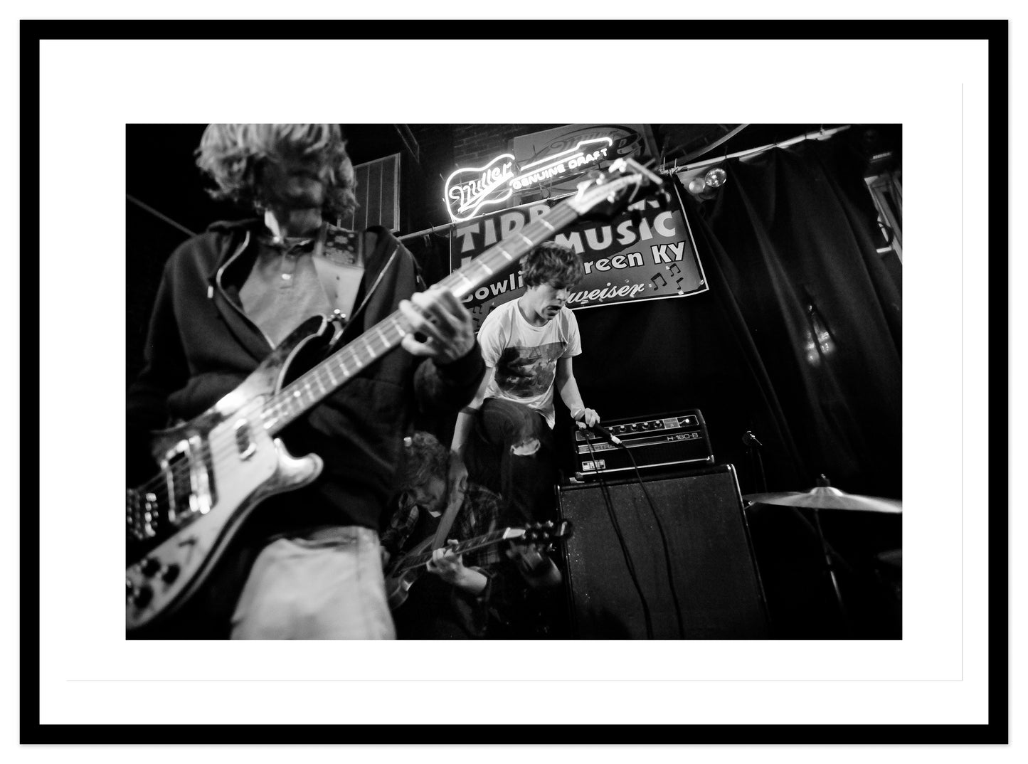 Cage The Elephant from Bowling Green